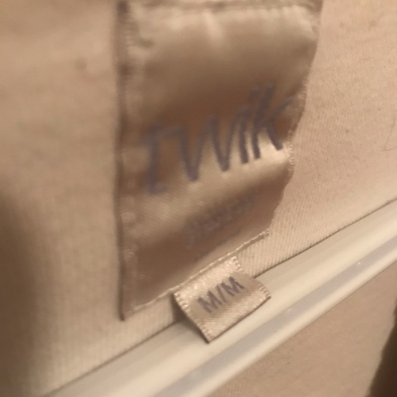 ❄️ soft white vest from Twik - Picture 3 of 3